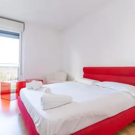 アパート Ampio Trilocale Con Garage, 2 Terrazzi E Wifi ミラノ