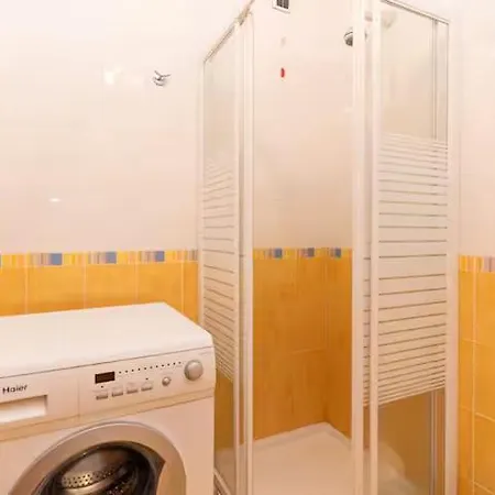 Ampio Trilocale Con Garage, 2 Terrazzi E Wifi *